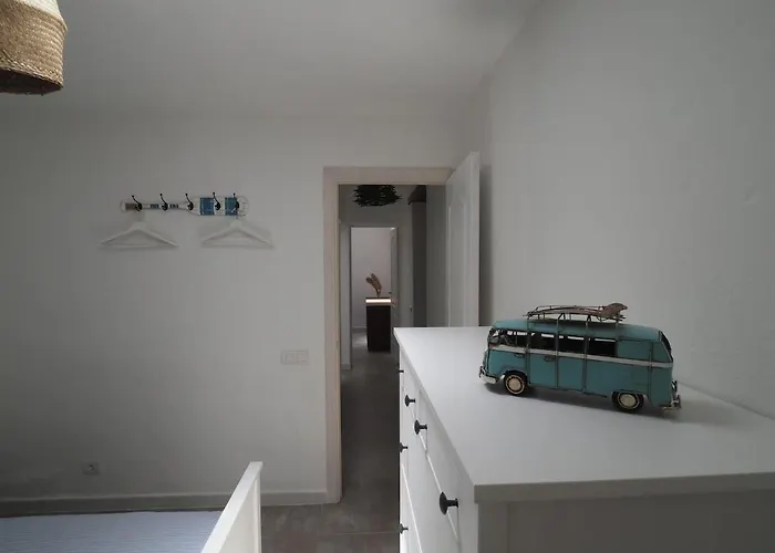 Max House Тегисе