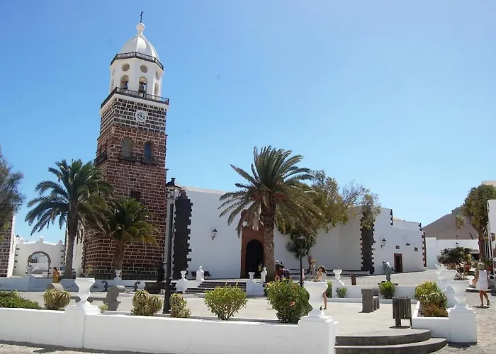 Max House Tatil Evi Teguise (Lanzarote)