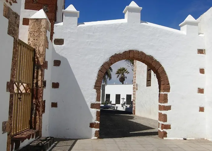 Max House Tatil Evi Teguise (Lanzarote)